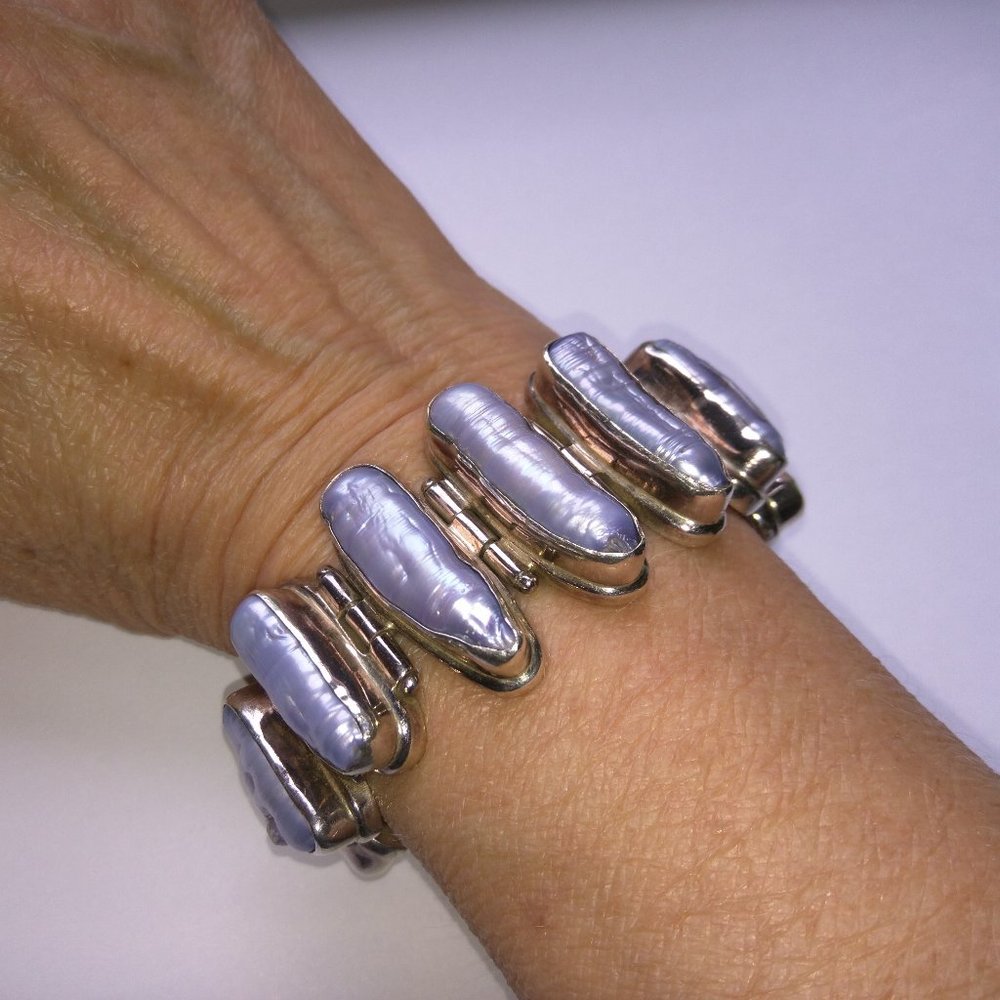 Bracelet - Fresh Water PEARLS set in STERLING SILVER!